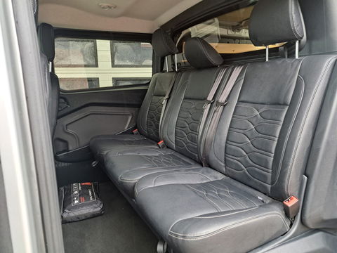 Ford Transit Custom 320 2.0 TDCI 130 pk Automaat - L2 DC - Platinum