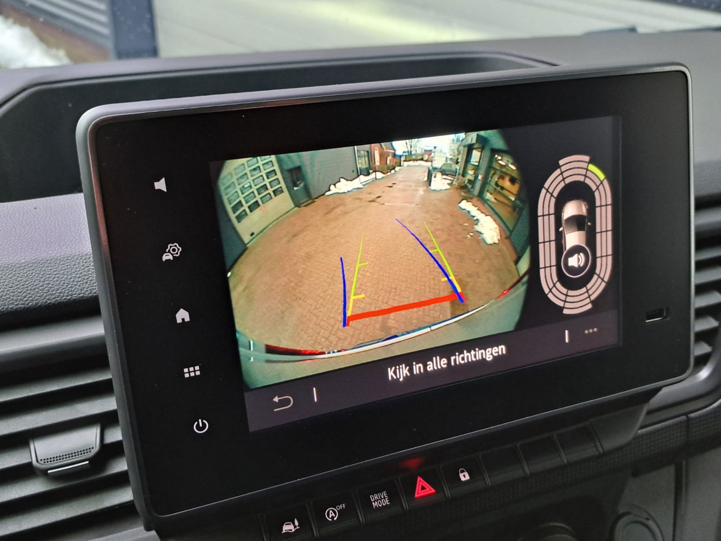 Renault Trafic T30 2.0 dCi Automaat 150 pk Euro 6 Lang L2 - Apple Carplay - LED