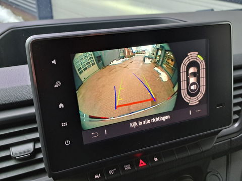 Renault Trafic T30 2.0 dCi Automaat 150 pk Euro 6 Lang L2 - Apple Carplay - LED