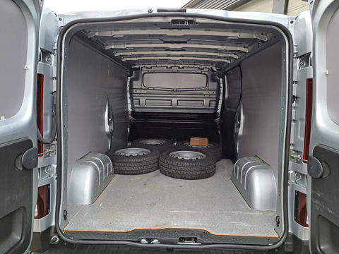 Renault Trafic T30 2.0 dCi Automaat 150 pk Euro 6 Lang L2 - Apple Carplay - LED