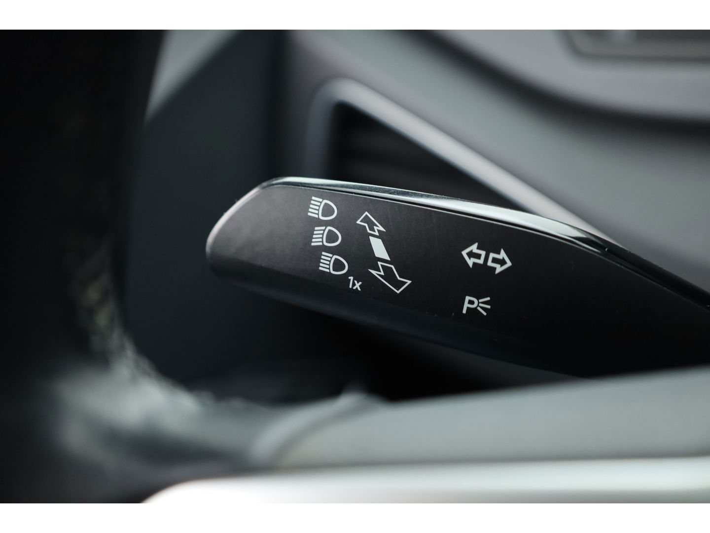 Volkswagen ID.3 Pro 58 kWh | Adapt. Cruise | Stoel- Stuurverwarming | Apple CarPlay | PDC V+A | Navi