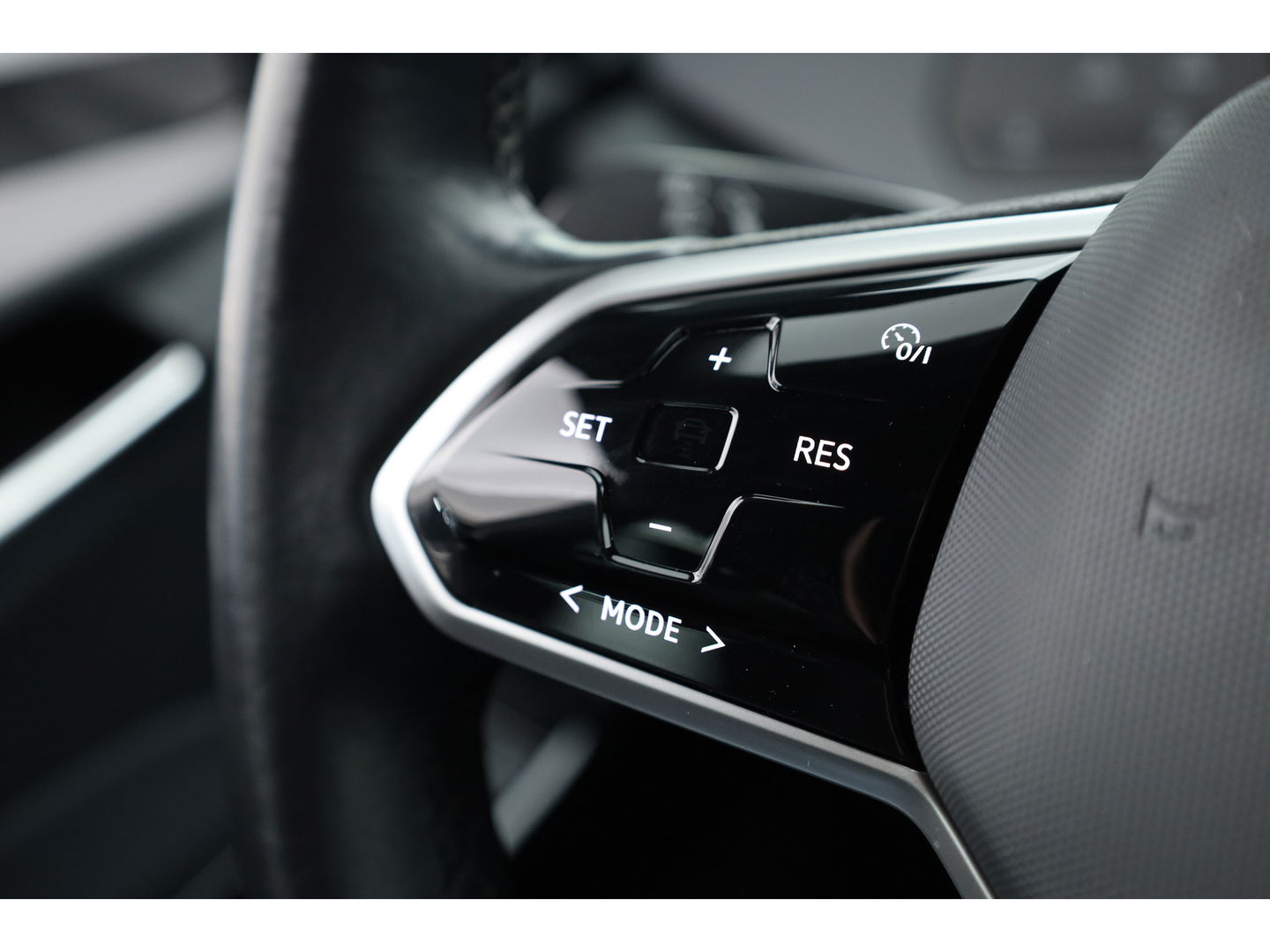 Volkswagen ID.3 Pro 58 kWh | Adapt. Cruise | Stoel- Stuurverwarming | Apple CarPlay | PDC V+A | Navi