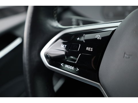 Volkswagen ID.3 Pro 58 kWh | Adapt. Cruise | Stoel- Stuurverwarming | Apple CarPlay | PDC V+A | Navi