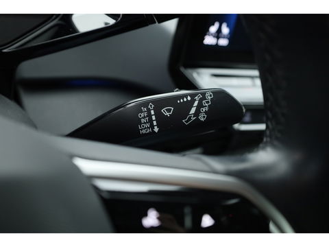 Volkswagen ID.3 Pro 58 kWh | Adapt. Cruise | Stoel- Stuurverwarming | Apple CarPlay | PDC V+A | Navi