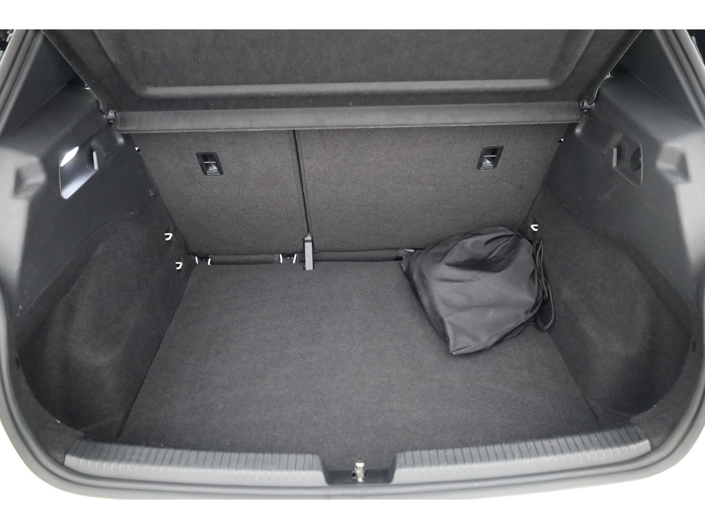 Volkswagen ID.3 Pro 58 kWh | Adapt. Cruise | Stoel- Stuurverwarming | Apple CarPlay | PDC V+A | Navi