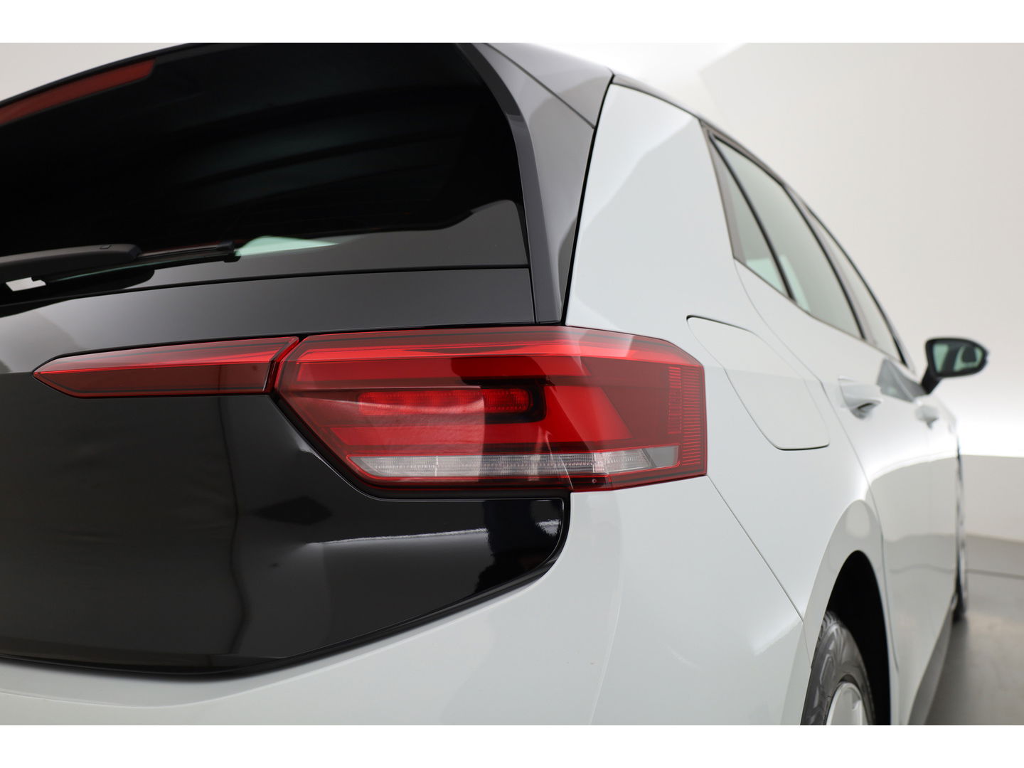 Volkswagen ID.3 Pro 58 kWh | Adapt. Cruise | Stoel- Stuurverwarming | Apple CarPlay | PDC V+A | Navi