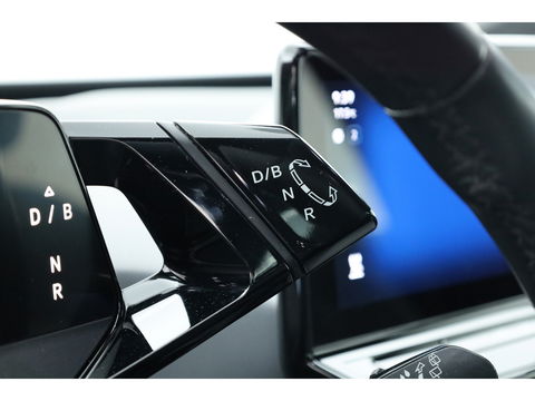 Volkswagen ID.3 Pro 58 kWh | Adapt. Cruise | Stoel- Stuurverwarming | Apple CarPlay | PDC V+A | Navi