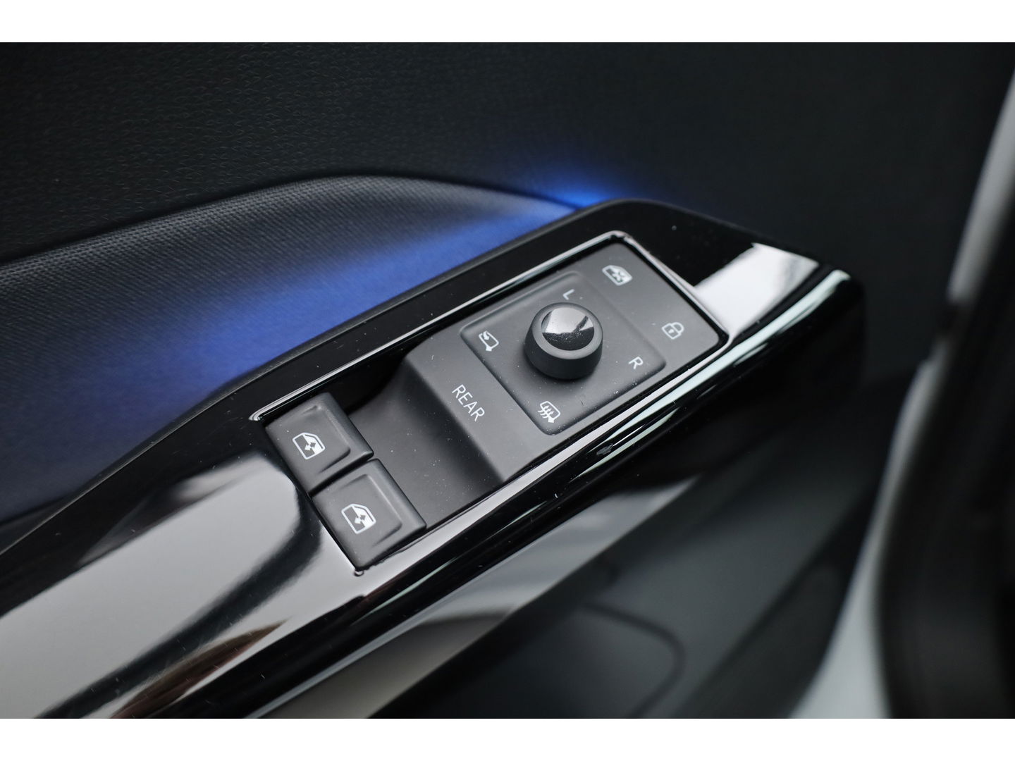 Volkswagen ID.3 Pro 58 kWh | Adapt. Cruise | Stoel- Stuurverwarming | Apple CarPlay | PDC V+A | Navi