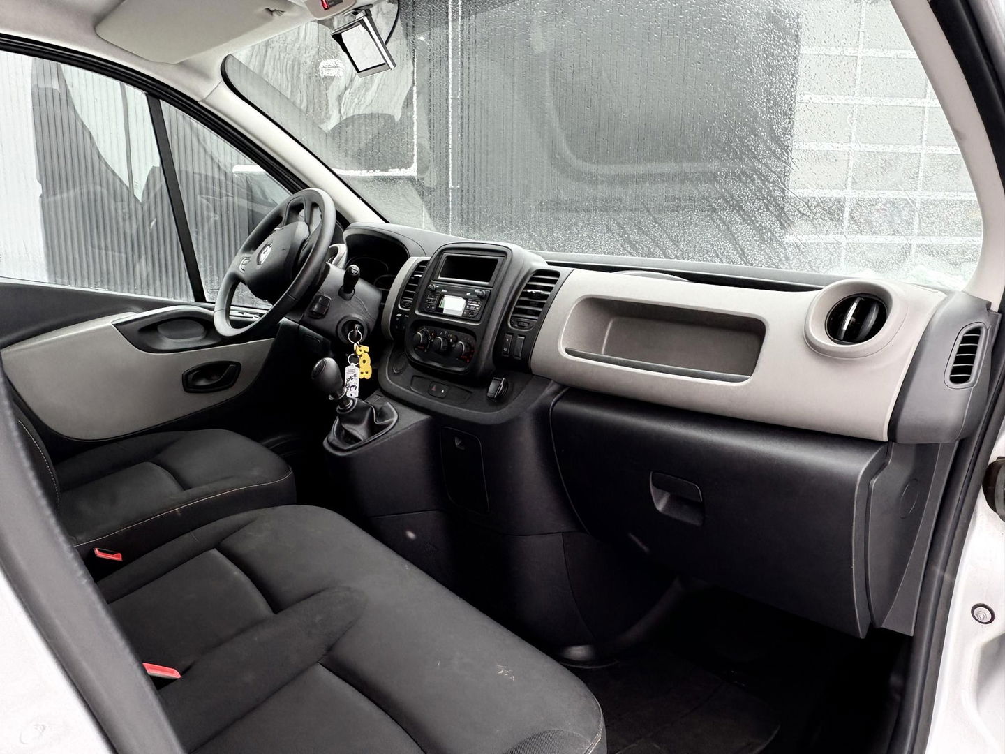 Renault Trafic 1.6 dCi T29 L2H1 DC | 5P | LMV |