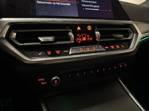 BMW 3-serie 320i High Executive Edition PANO KEYLESS