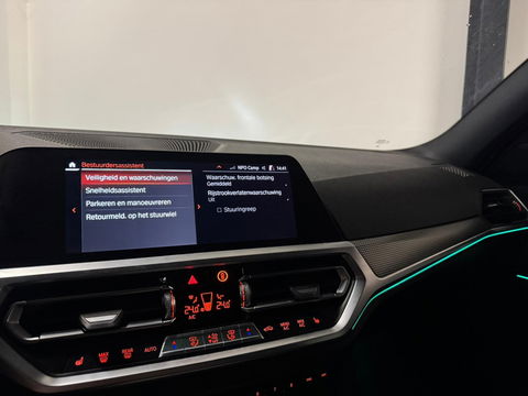 BMW 3-serie 320i High Executive Edition PANO KEYLESS