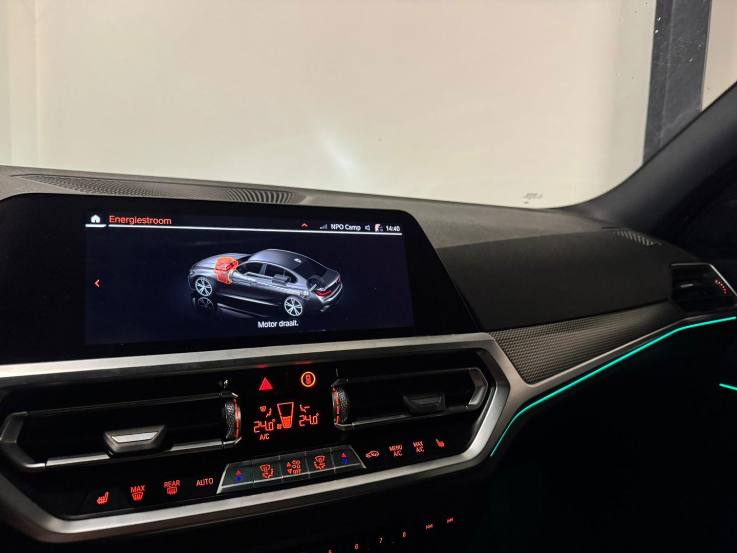 BMW 3-serie 320i High Executive Edition PANO KEYLESS