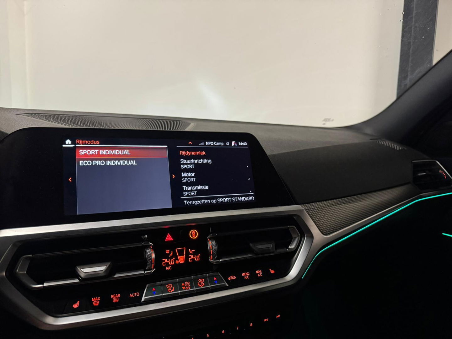 BMW 3-serie 320i High Executive Edition PANO KEYLESS