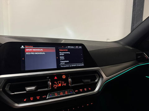 BMW 3-serie 320i High Executive Edition PANO KEYLESS
