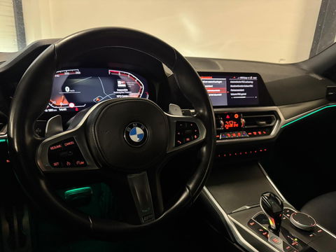 BMW 3-serie 320i High Executive Edition PANO KEYLESS