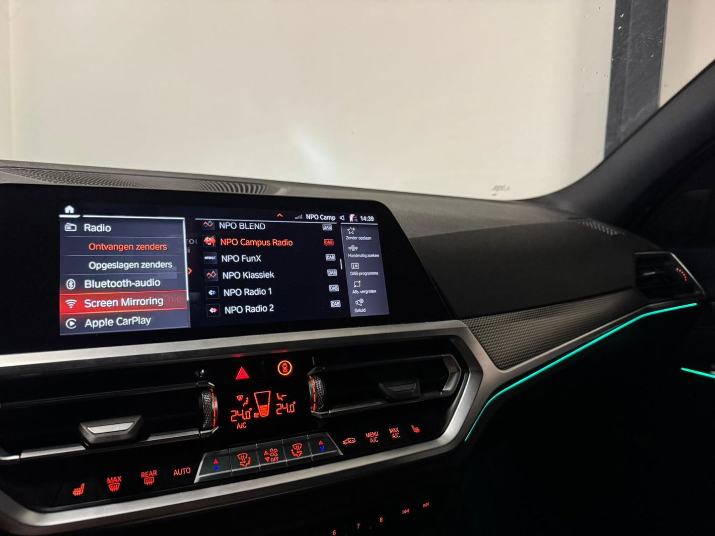 BMW 3-serie 320i High Executive Edition PANO KEYLESS