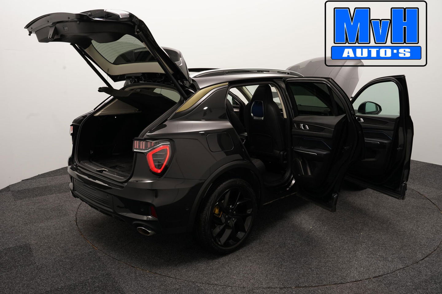 Lynk & Co 01 1.5 Plug-in Hybride|GOLD/BLACK EDITION|CAMERA|NAP