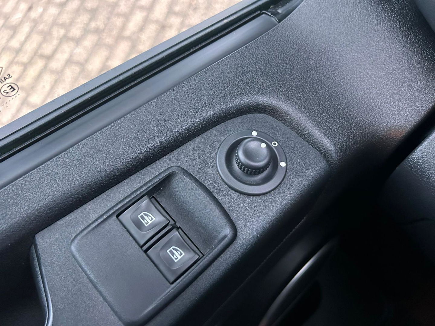 Renault Trafic 2.0 dCi 145pk EDC L2H1 DC Luxe | MARGE | Navigatie | LED | Velgen | Sidebars | Automaat | Dubbel cabine |