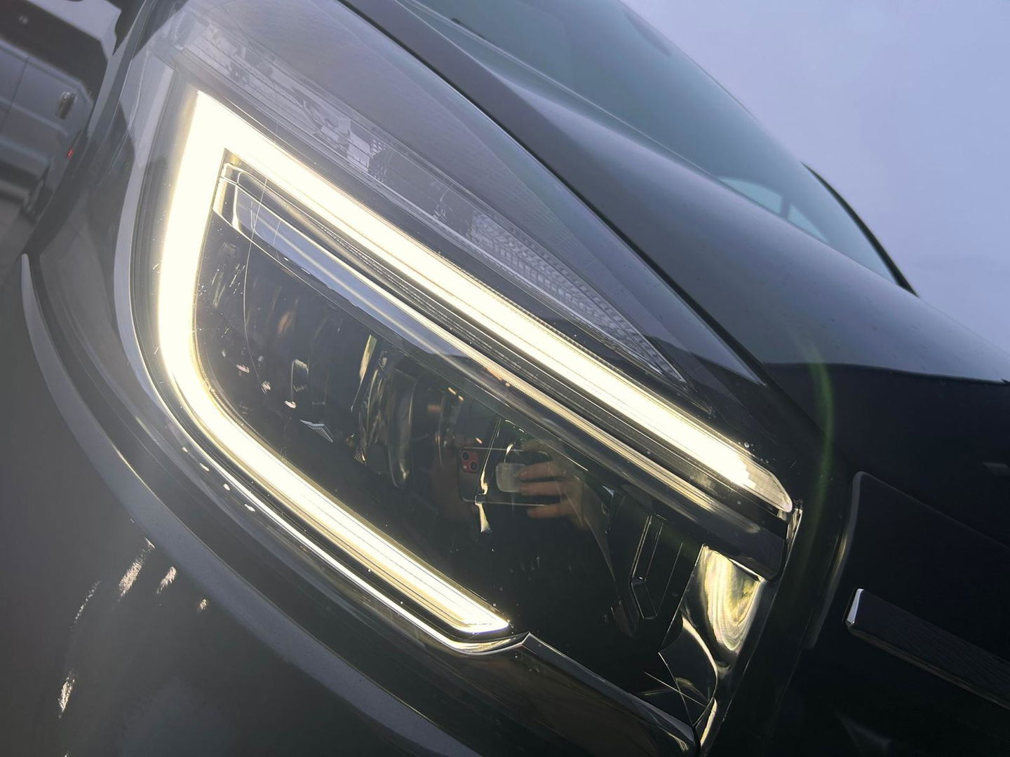 Renault Trafic 2.0 dCi 145pk EDC L2H1 DC Luxe | MARGE | Navigatie | LED | Velgen | Sidebars | Automaat | Dubbel cabine |