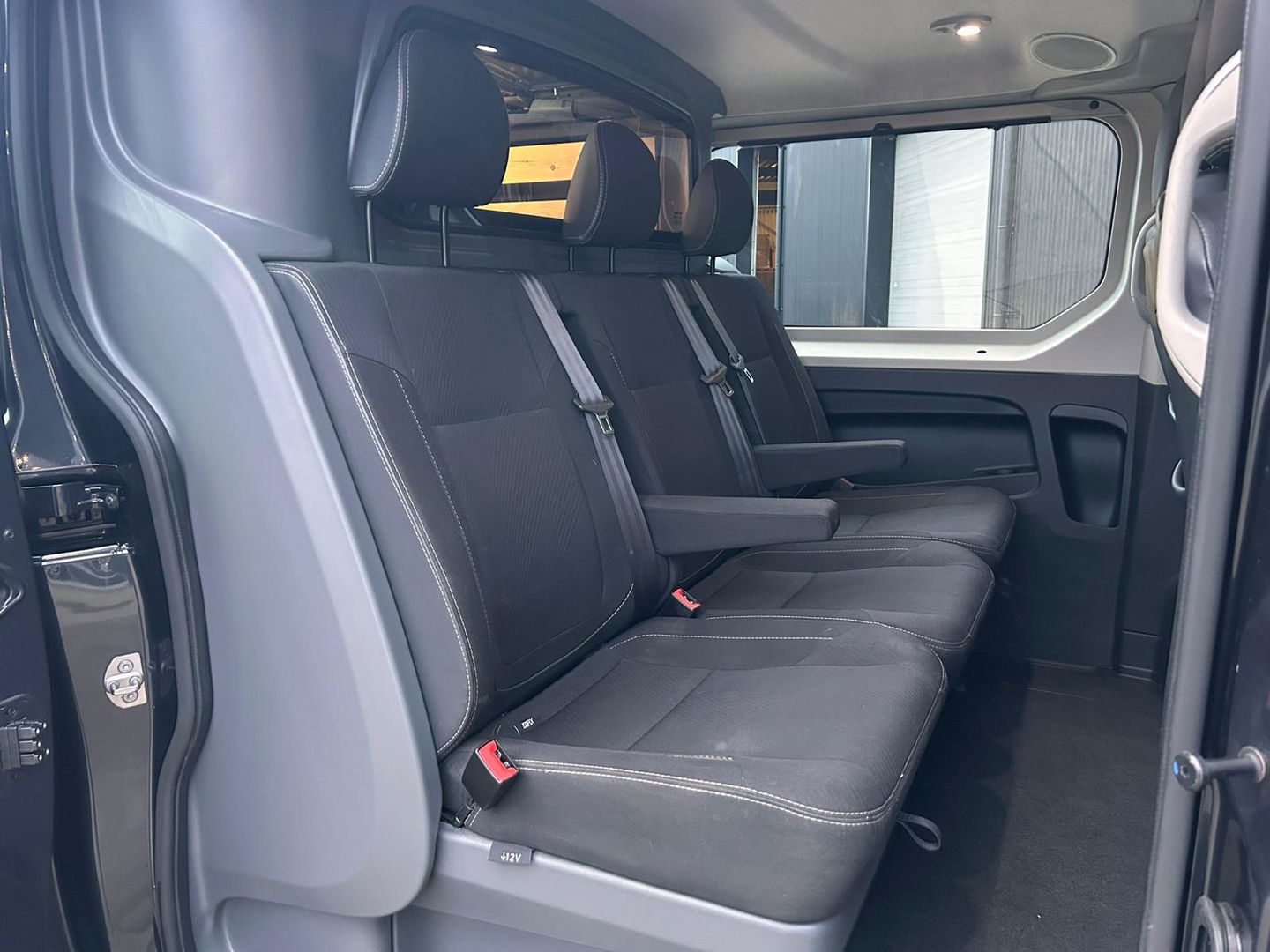 Renault Trafic 2.0 dCi 145pk EDC L2H1 DC Luxe | MARGE | Navigatie | LED | Velgen | Sidebars | Automaat | Dubbel cabine |