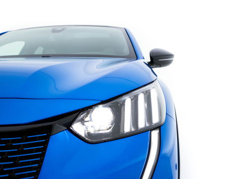 Peugeot e-208 EV GT 350 50 kWh [ 3-Fase ] (INCL.BTW) *PANO | FULL-LED | DIGI-COCKPIT | BLINDSPOT | CAMERA | LEATHER-ALCANTARA | AMBIENT-LIGHT | NAVI-FULLMAP | LANE-ASSIST | KEYLESS | DAB | CCS-FASTLOADER | HEATED-SPORTSEATS | 17''ALU