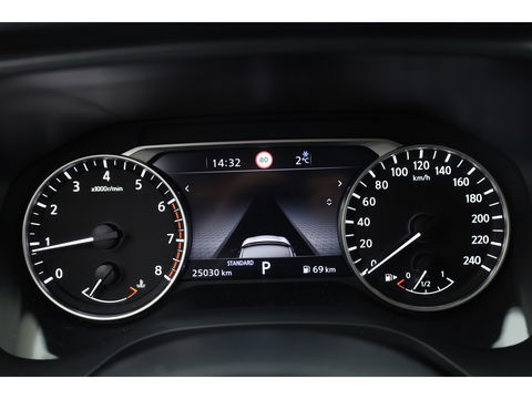 Nissan QASHQAI 1.3 MHEV Xtronic N-Connecta | Automaat | 360cam | Trekhaak | ACC | Stoel- Stuurverw. | Apple CarPlay | Dodehoekdet.