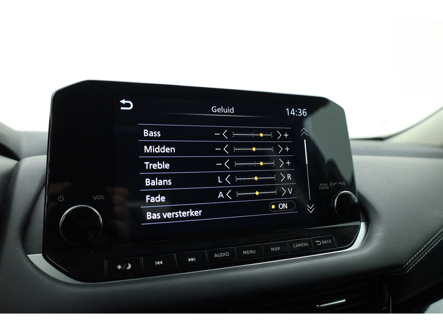 Nissan QASHQAI 1.3 MHEV Xtronic N-Connecta | Automaat | 360cam | Trekhaak | ACC | Stoel- Stuurverw. | Apple CarPlay | Dodehoekdet.