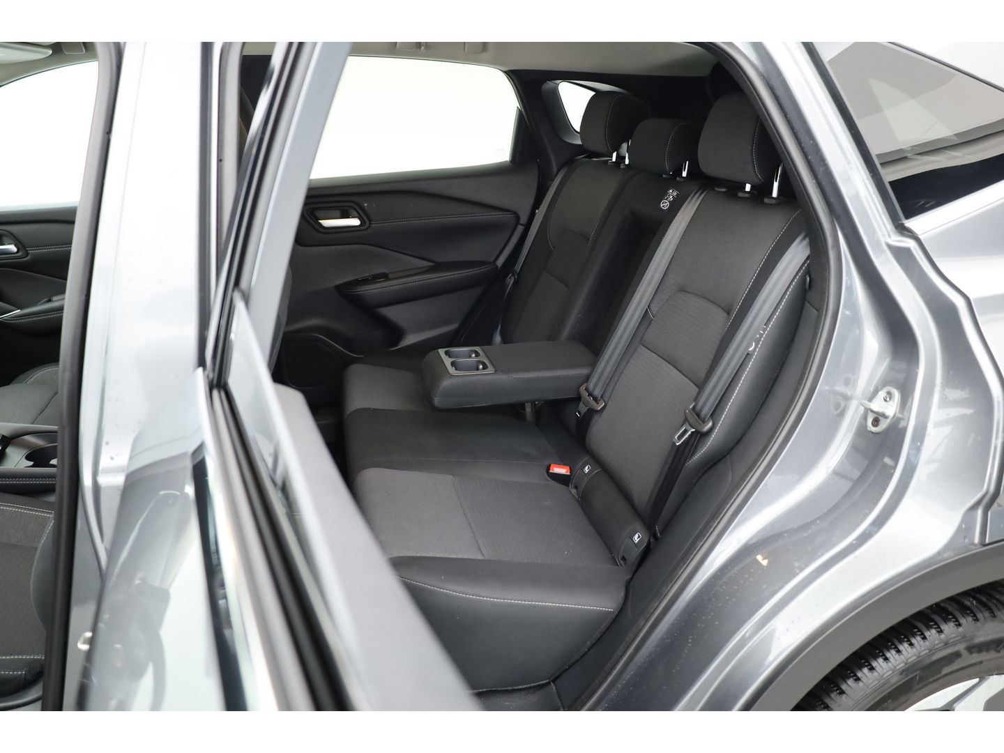 Nissan QASHQAI 1.3 MHEV Xtronic N-Connecta | Automaat | 360cam | Trekhaak | ACC | Stoel- Stuurverw. | Apple CarPlay | Dodehoekdet.