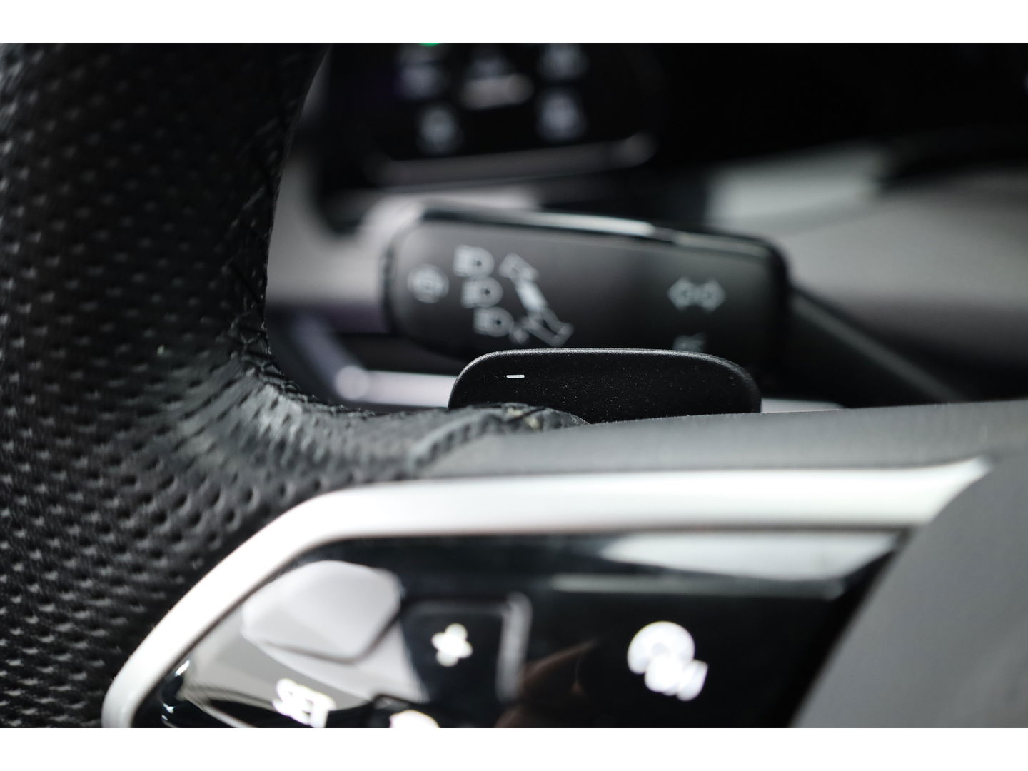 Volkswagen Golf 1.4 eHybrid GTE | Pano | IQ. Light | Stoel- Stuurverw. | 19'' | PDC | Apple CarPlay | Navi |