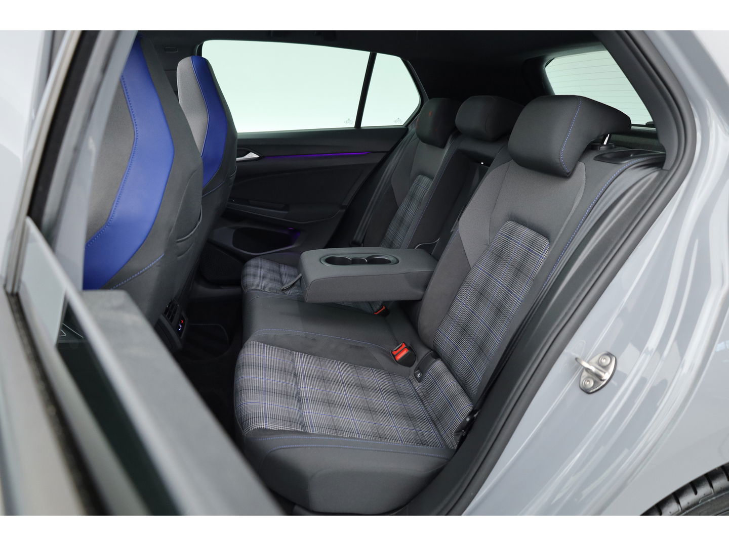 Volkswagen Golf 1.4 eHybrid GTE | Pano | IQ. Light | Stoel- Stuurverw. | 19'' | PDC | Apple CarPlay | Navi |