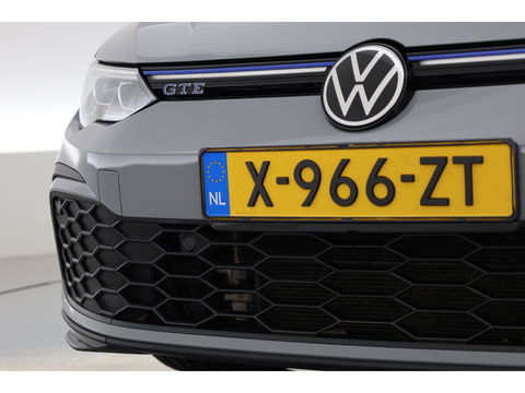Volkswagen Golf 1.4 eHybrid GTE | Pano | IQ. Light | Stoel- Stuurverw. | 19'' | PDC | Apple CarPlay | Navi |