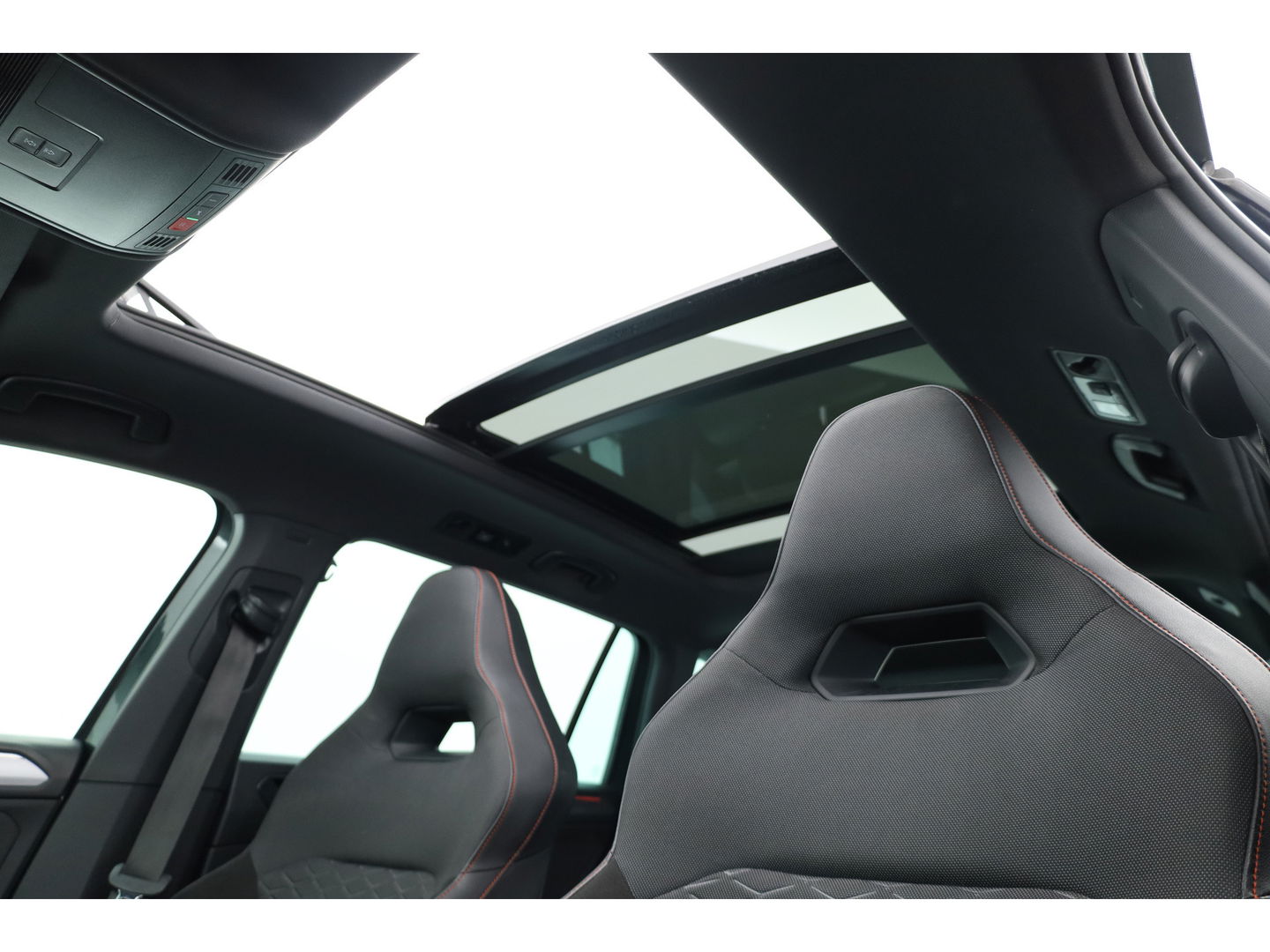 SEAT Tarraco 1.4 TSI e-Hybrid PHEV FR | Pano | 360cam | 19'' | Stoel- Stuurverw. | Adapt. Cruise | Keyless | Elek. Bestuurderst. | Dodehoekdet. |