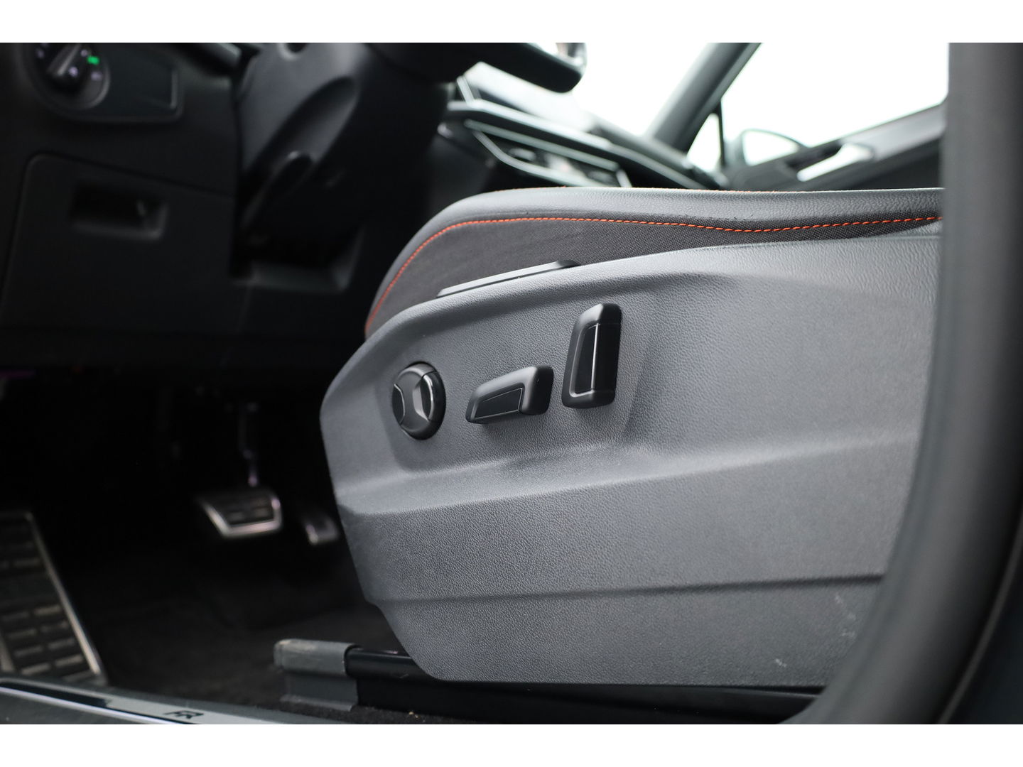 SEAT Tarraco 1.4 TSI e-Hybrid PHEV FR | Pano | 360cam | 19'' | Stoel- Stuurverw. | Adapt. Cruise | Keyless | Elek. Bestuurderst. | Dodehoekdet. |