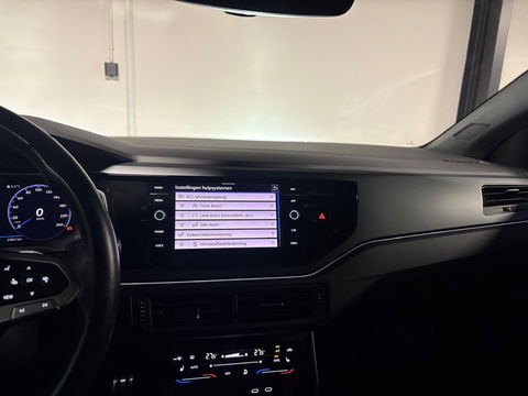 Volkswagen Taigo 1.5 TSI R-Line PANO KEYLESS CAM