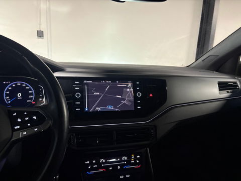 Volkswagen Taigo 1.5 TSI R-Line PANO KEYLESS CAM