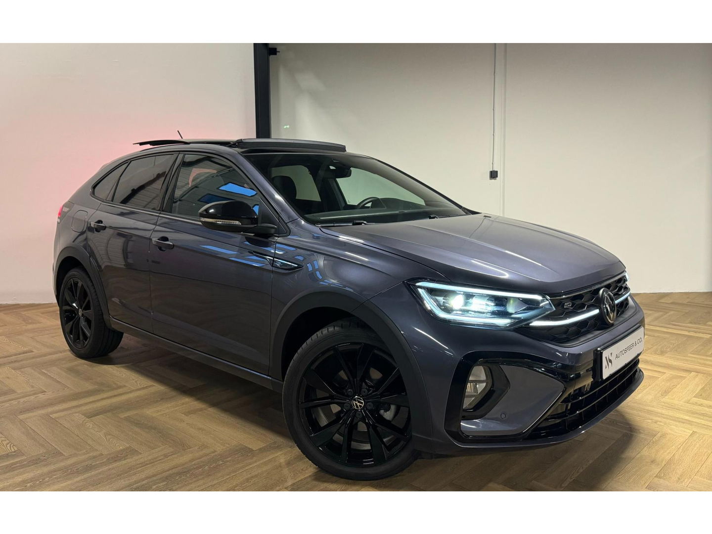 Volkswagen Taigo 1.5 TSI R-Line PANO KEYLESS CAM