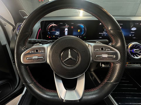 Mercedes-Benz GLB 250 4MATIC AMG Pano|Memory|Burmester|Keyless