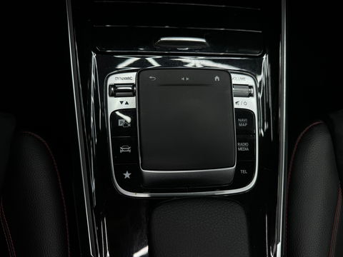 Mercedes-Benz GLB 250 4MATIC AMG Pano|Memory|Burmester|Keyless