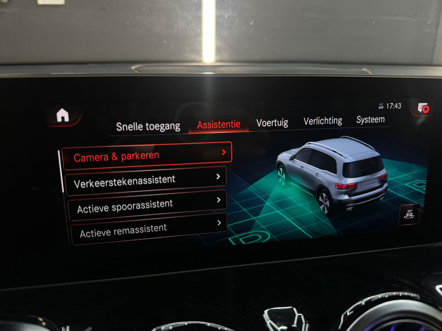 Mercedes-Benz GLB 250 4MATIC AMG Pano|Memory|Burmester|Keyless