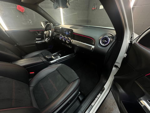 Mercedes-Benz GLB 250 4MATIC AMG Pano|Memory|Burmester|Keyless