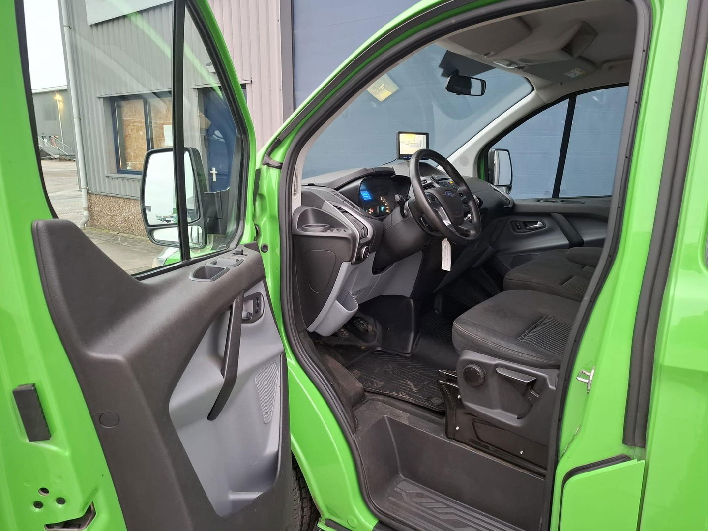 Ford Transit Custom 290 2.0 TDCI L2H1 Trend DC DUBBEL CABINE / AIRCO / CRUISE CONTROLE / CAMERA