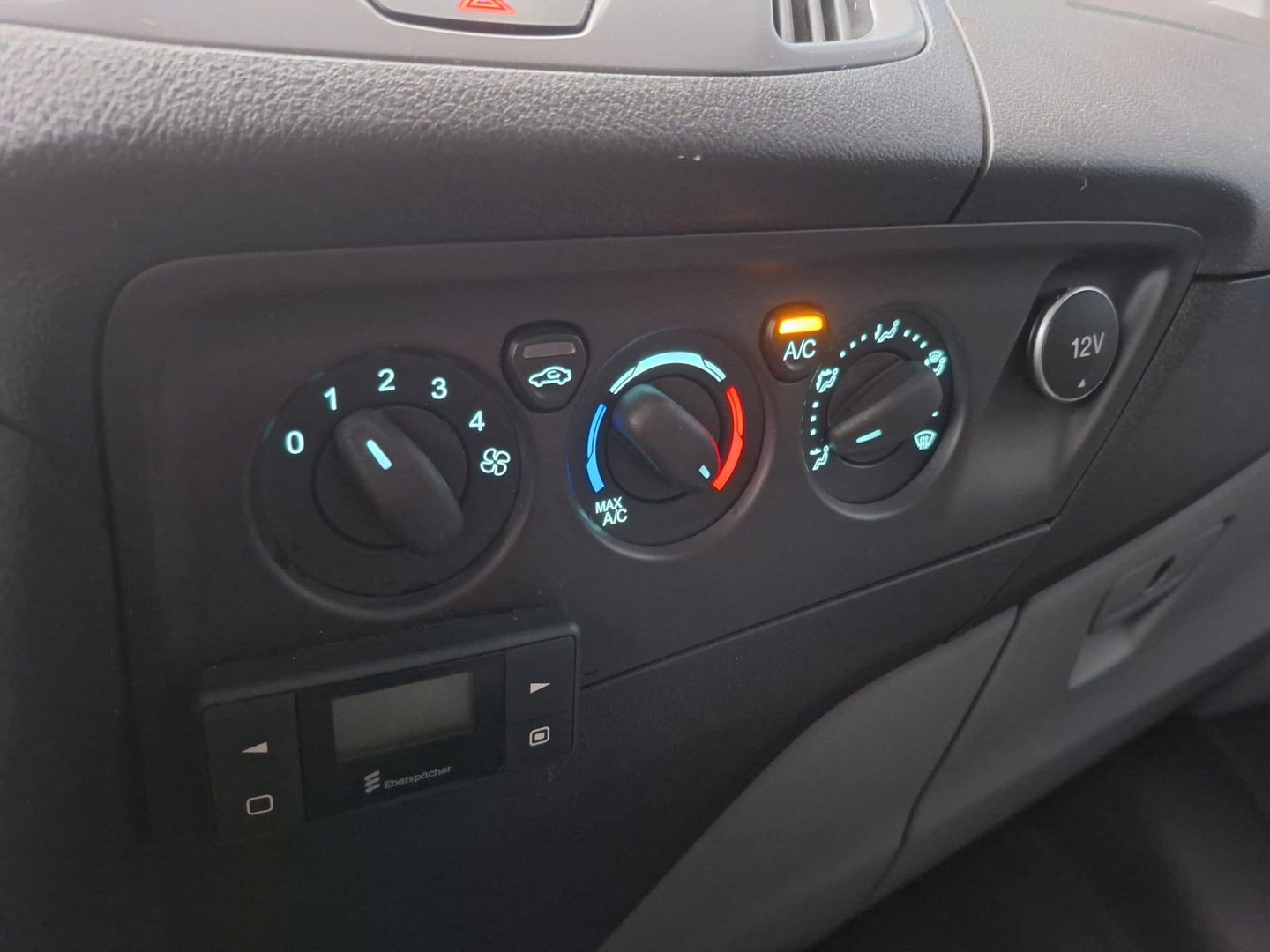 Ford Transit Custom 290 2.0 TDCI L2H1 Trend DC DUBBEL CABINE / AIRCO / CRUISE CONTROLE / CAMERA