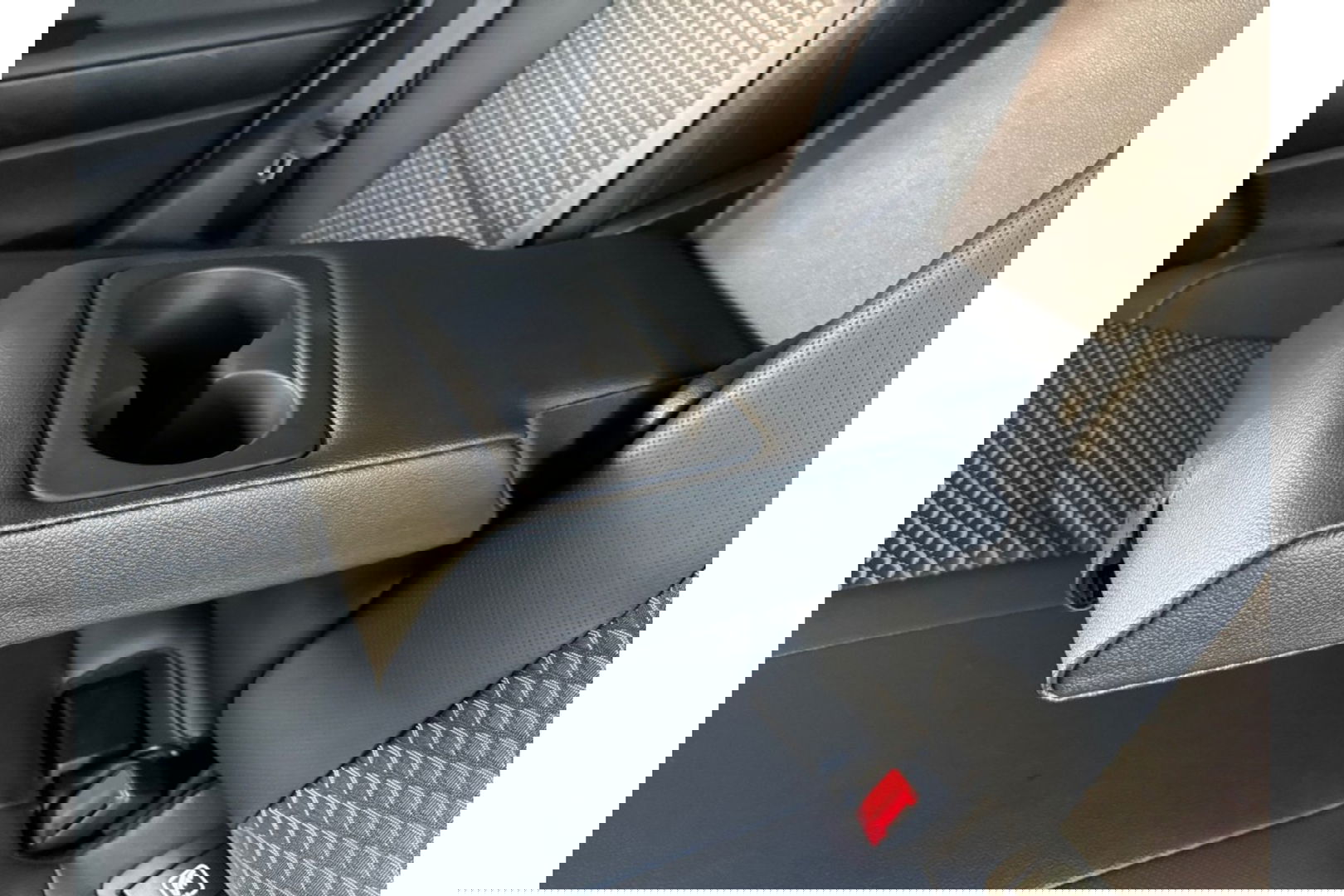 Kia Xceed 1.6 GDI PHEV AUTOMAAT BUSINESS LINE AIRCO CARPLAY PDC-CAMERA.