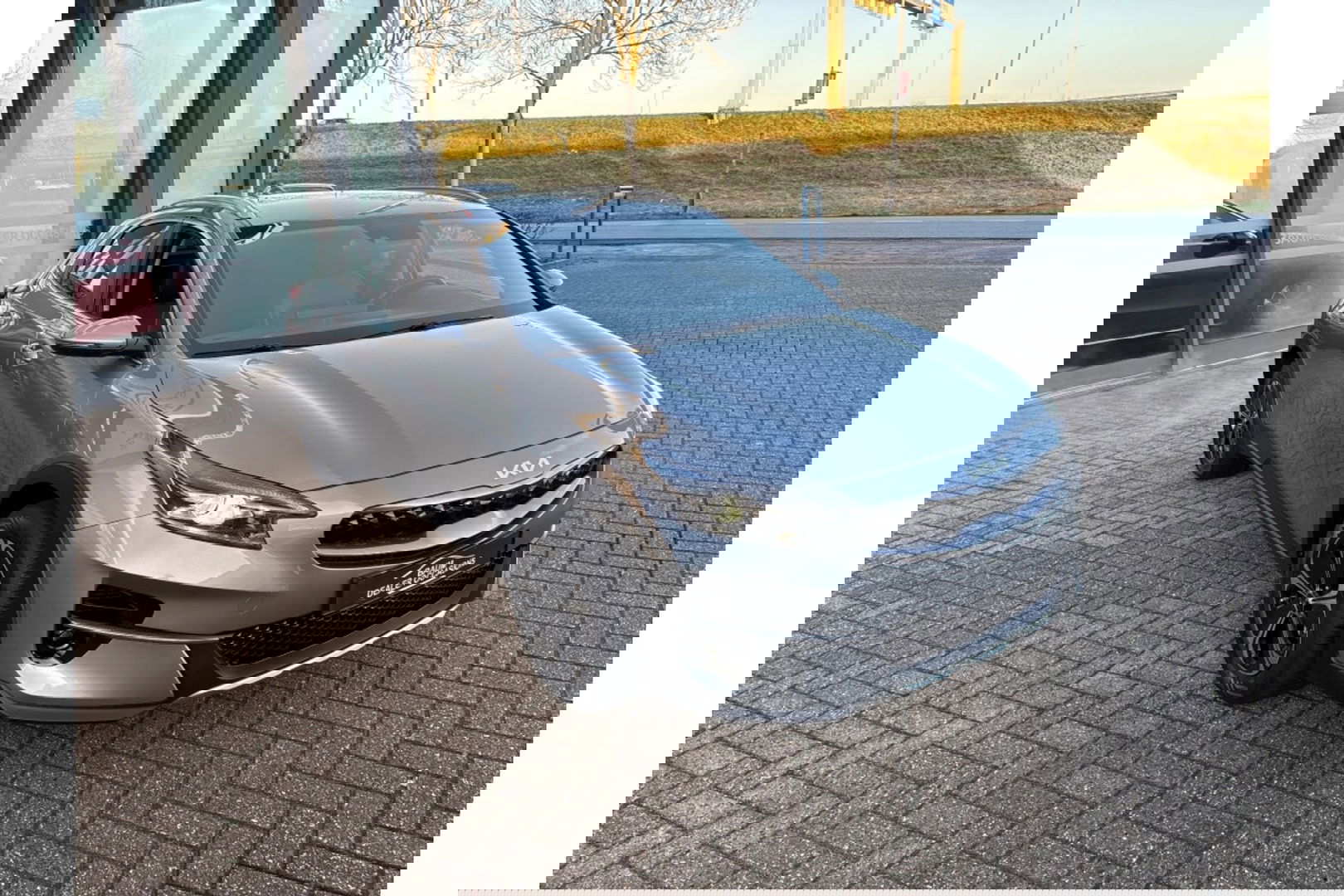 Kia Xceed 1.6 GDI PHEV AUTOMAAT BUSINESS LINE AIRCO CARPLAY PDC-CAMERA.