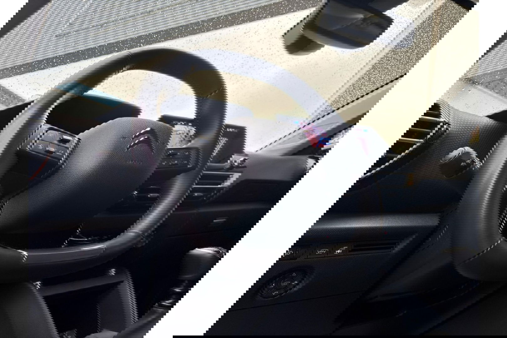 Kia Xceed 1.6 GDI PHEV AUTOMAAT BUSINESS LINE AIRCO CARPLAY PDC-CAMERA.