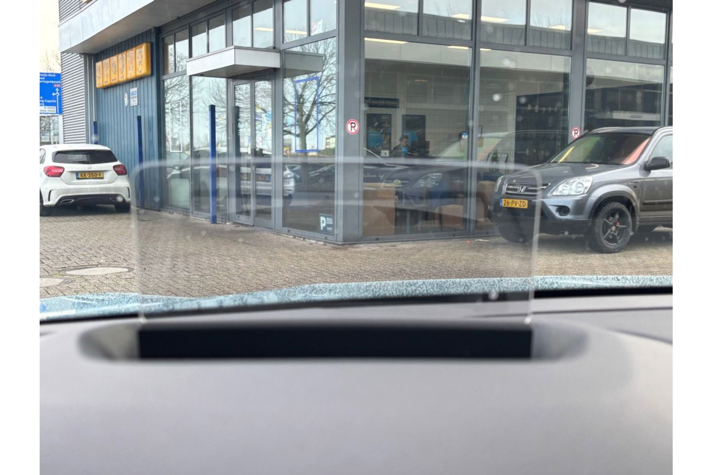 Kia Xceed 1.6 GDI PHEV AUTOMAAT BUSINESS LINE AIRCO CARPLAY PDC-CAMERA.