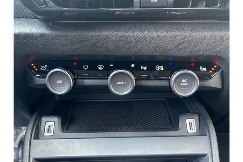 Kia Xceed 1.6 GDI PHEV AUTOMAAT BUSINESS LINE AIRCO CARPLAY PDC-CAMERA.