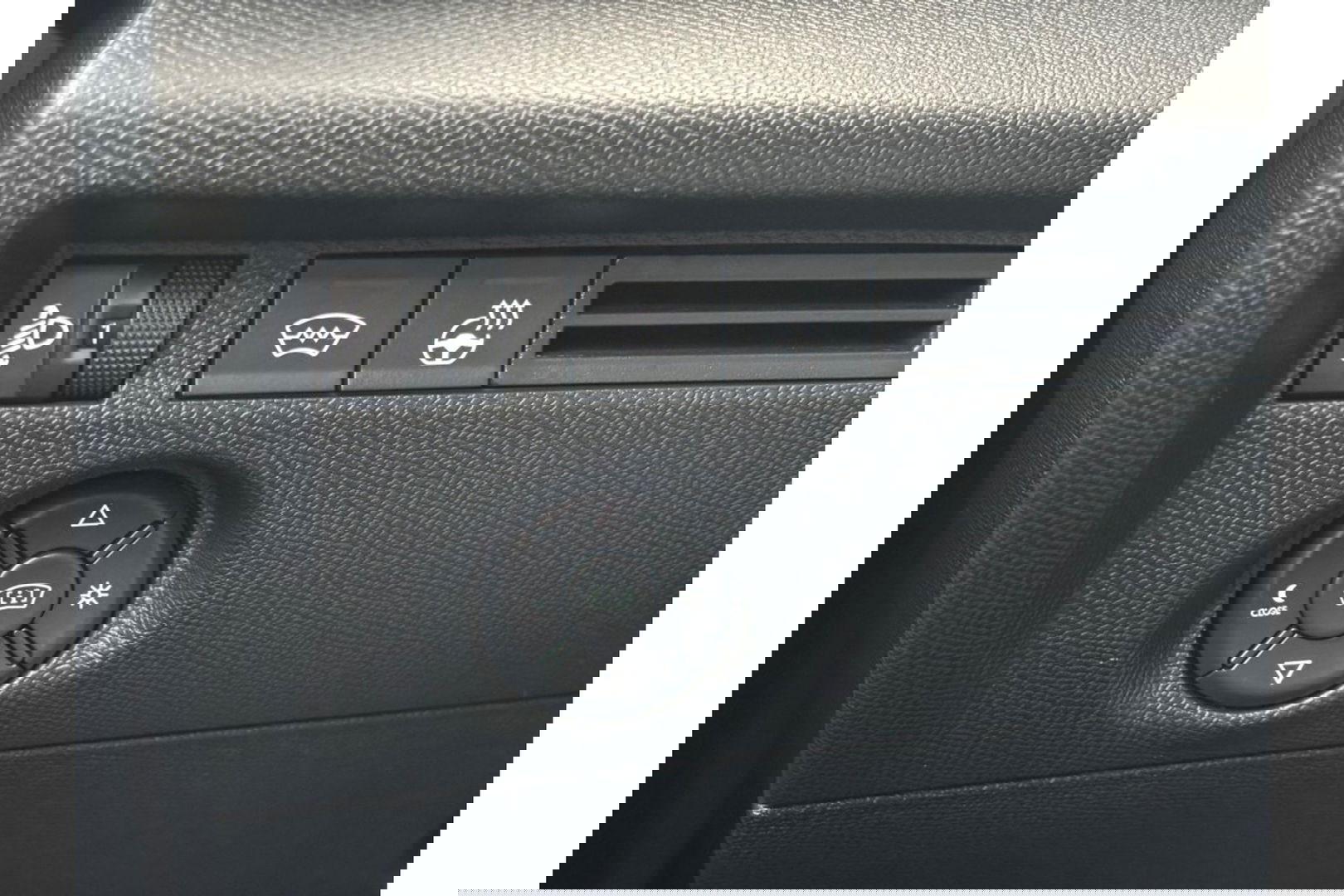 Kia Xceed 1.6 GDI PHEV AUTOMAAT BUSINESS LINE AIRCO CARPLAY PDC-CAMERA.