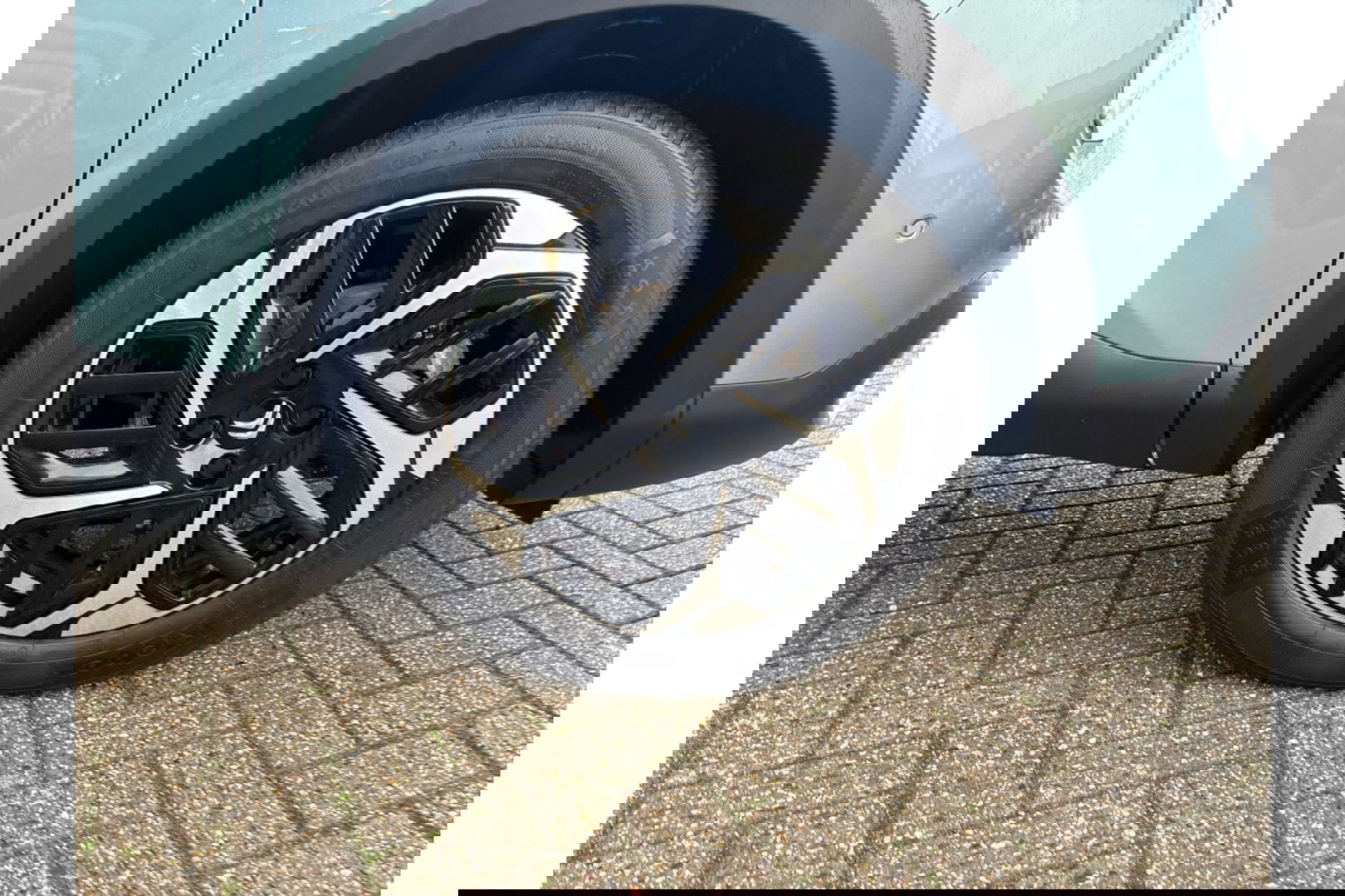 Kia Xceed 1.6 GDI PHEV AUTOMAAT BUSINESS LINE AIRCO CARPLAY PDC-CAMERA.