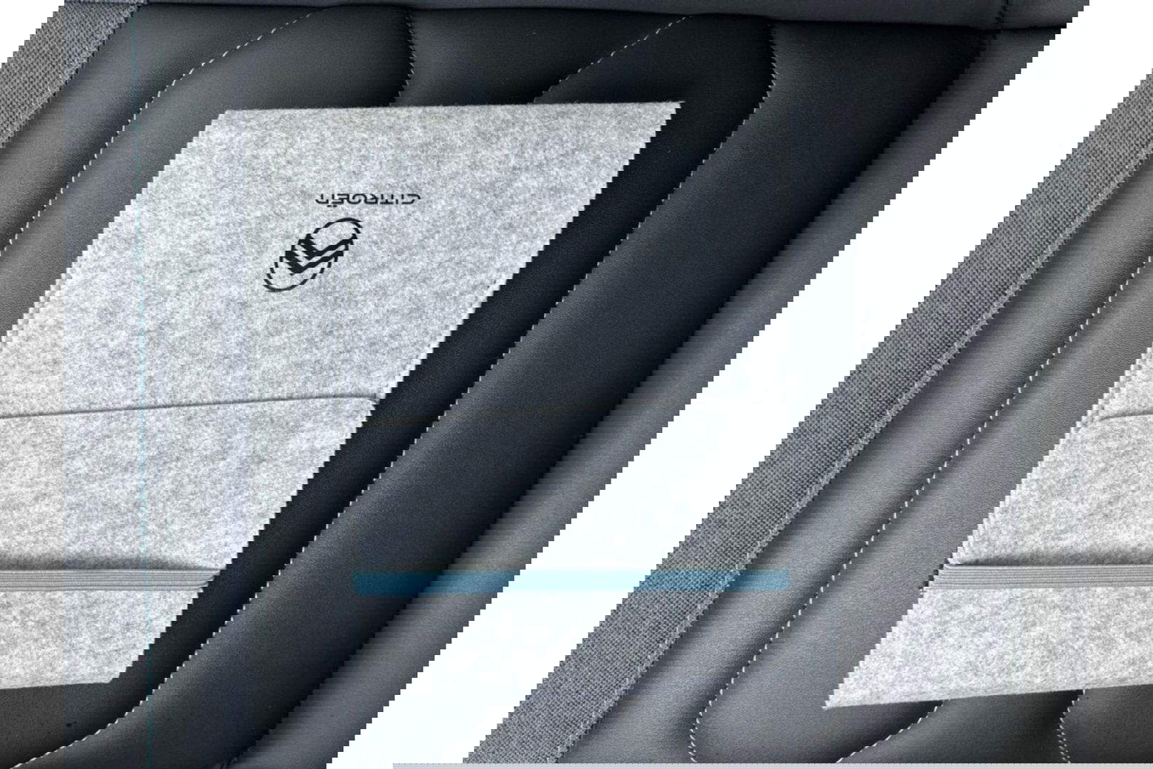 Kia Xceed 1.6 GDI PHEV AUTOMAAT BUSINESS LINE AIRCO CARPLAY PDC-CAMERA.